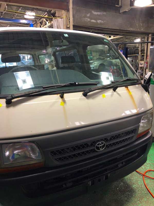 札幌板金 トヨタハイエースバン サビ修理 全塗装 札幌市の板金塗装 キズへこみ事故車の修理